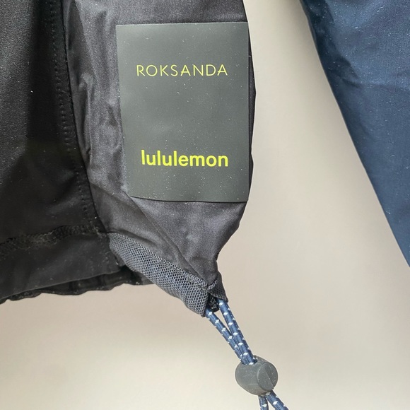 Lululemon x Roksanda puff sleeve jacket. Like new! Size 6. Navy & Black. - Picture 5 of 6